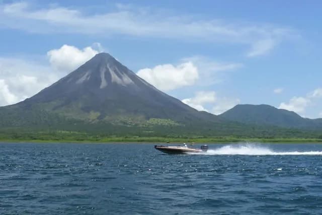 sportfishing-on-lake-arenal-boat-riding-volcano-view.jpg